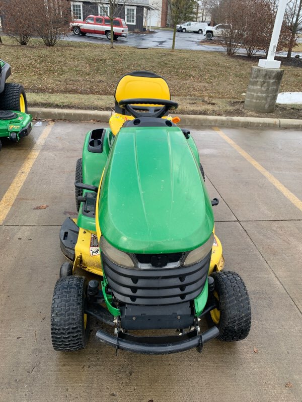 2007 John Deere X304 Image 3