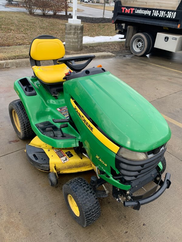 2007 John Deere X304 Image 4