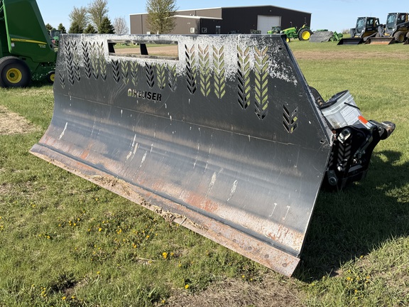 2021 Grouser AG240 - Photo3