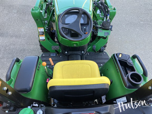 Photo of 2025 John Deere 3032E