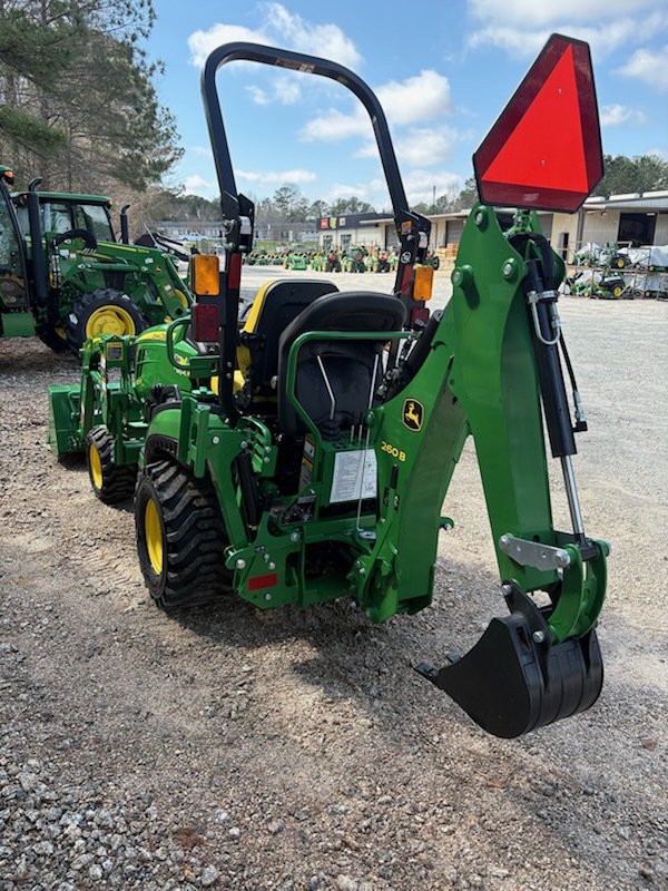 2024 John Deere 1025R Image 4