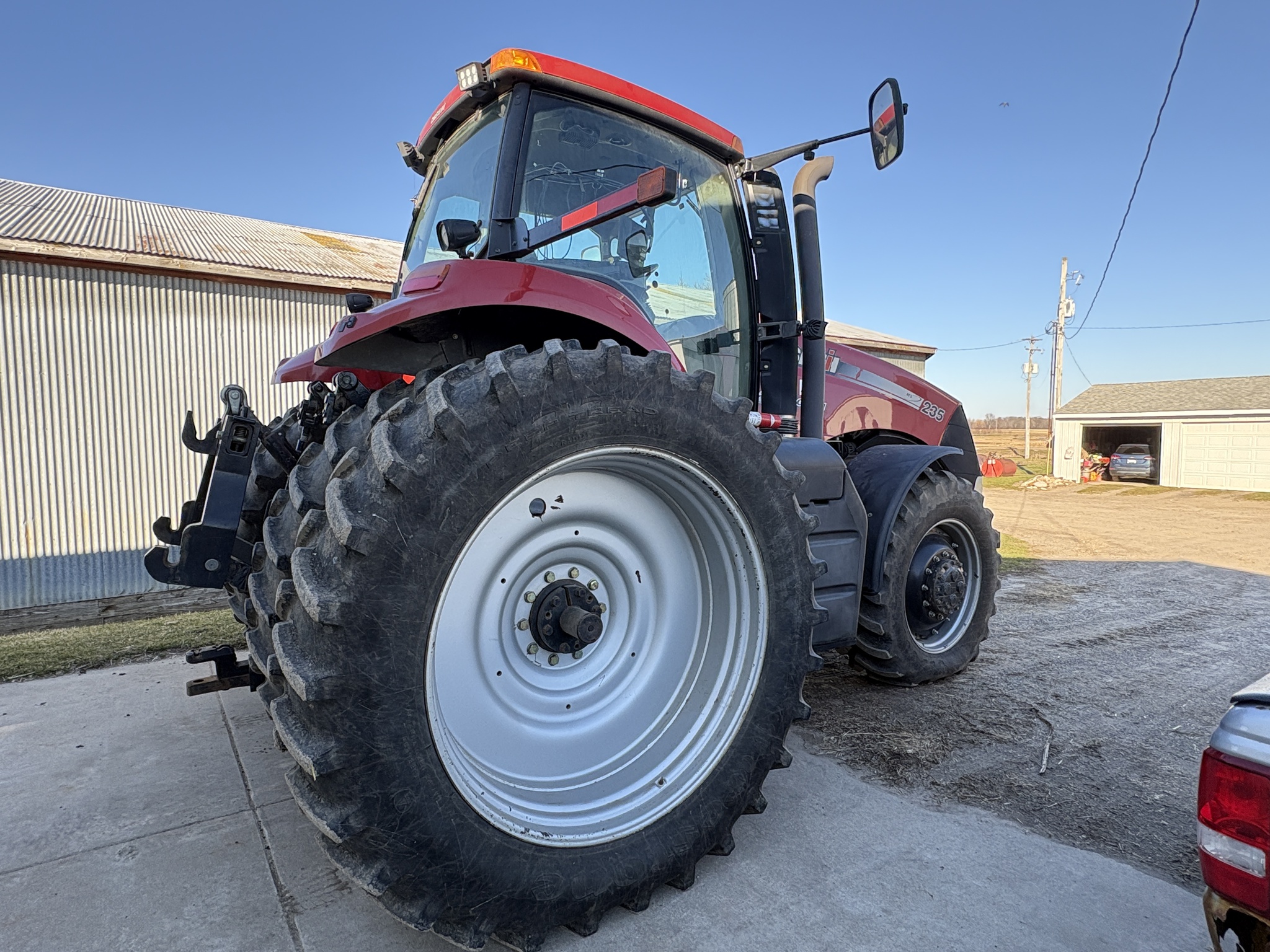 2013 Case IH Magnum 235 Image 5