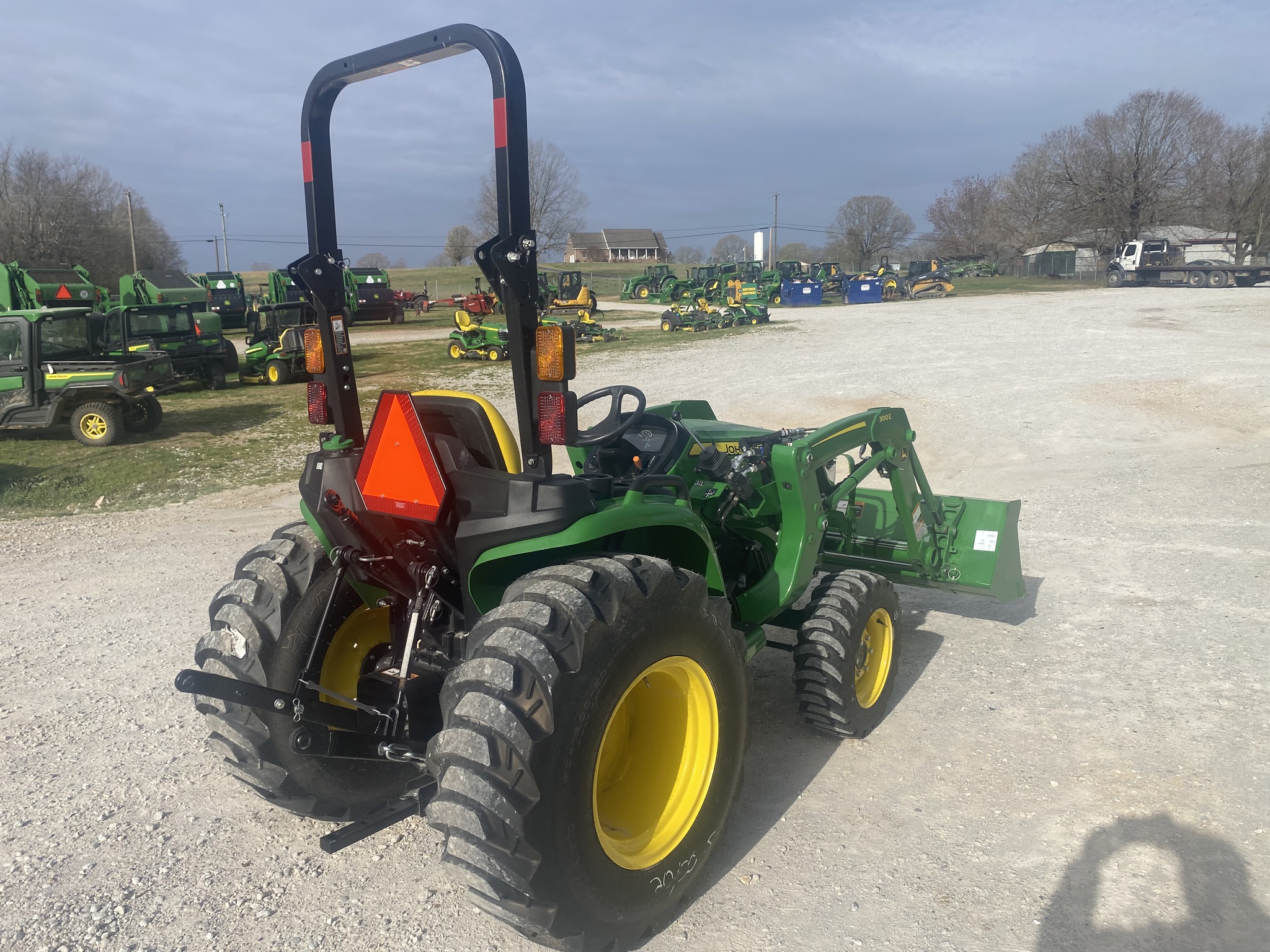  2025 John Deere 3032E at Heritage Tractor in Harrison, AR