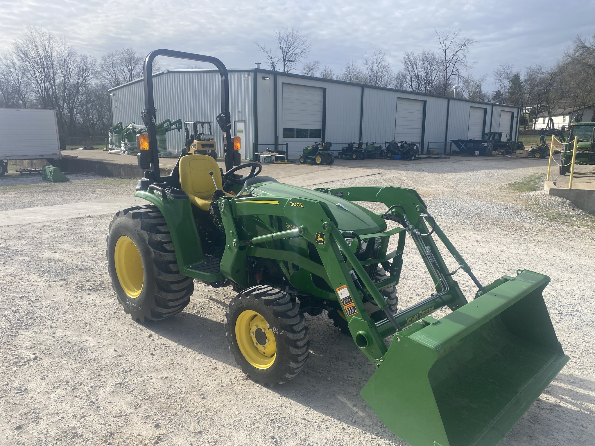  2025 John Deere 3032E at Heritage Tractor in Harrison, AR