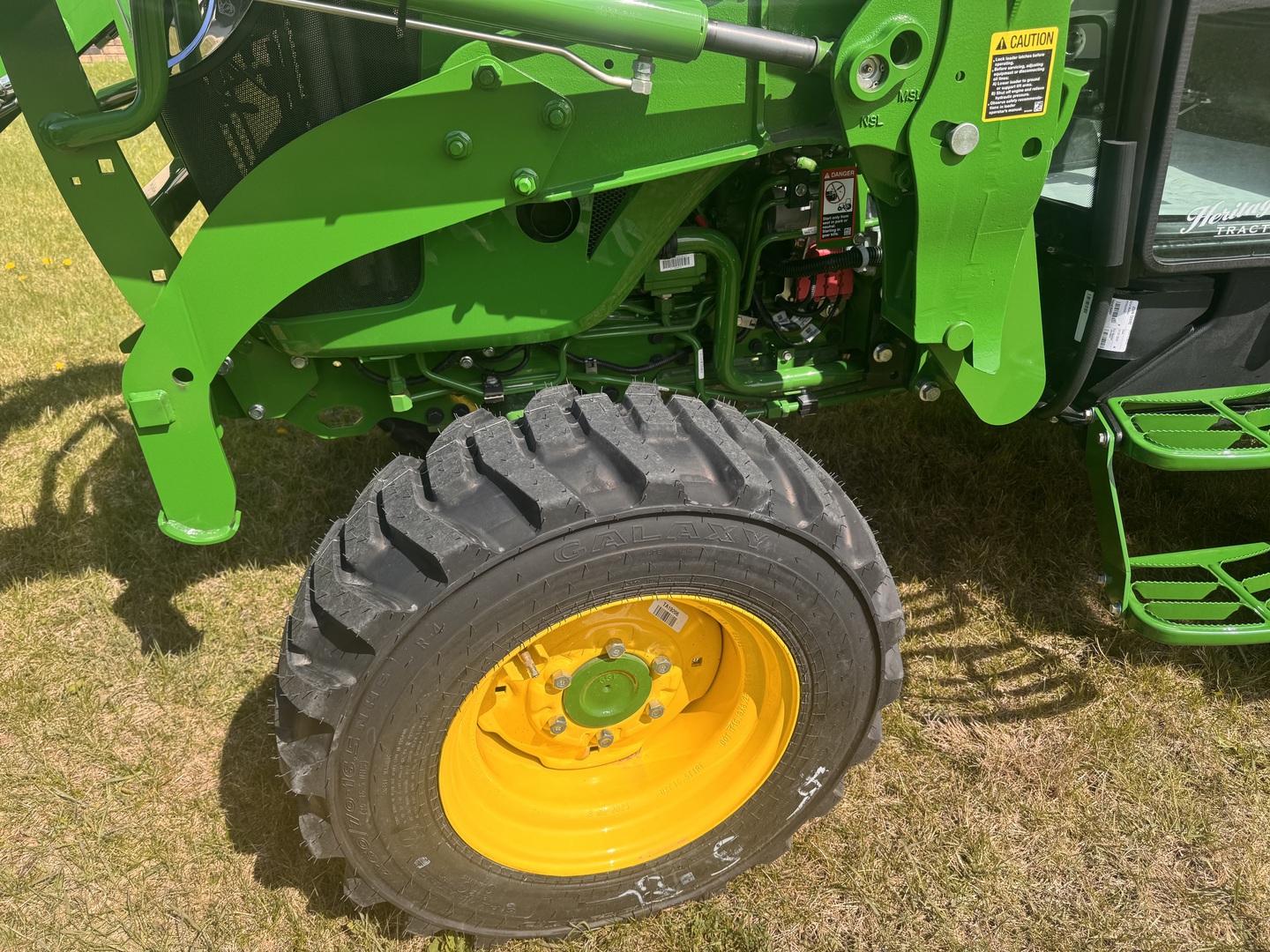  2025 John Deere 4066R at Heritage Tractor in Geneseo, IL
