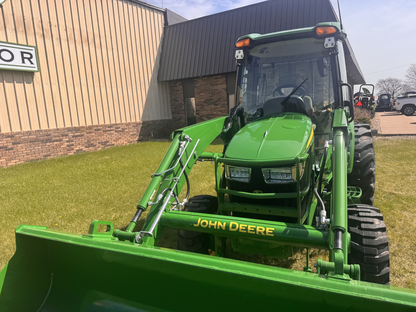  2025 John Deere 4066R at Heritage Tractor in Geneseo, IL
