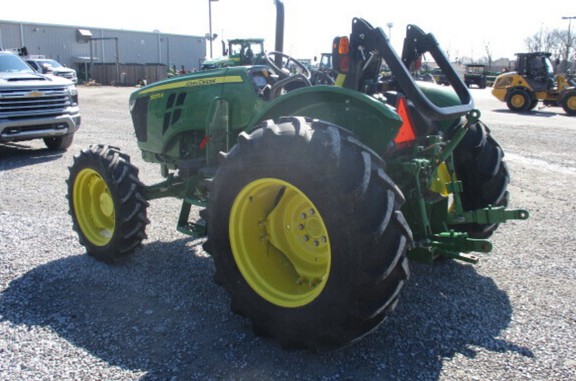 Photo of 2022 John Deere 5075E