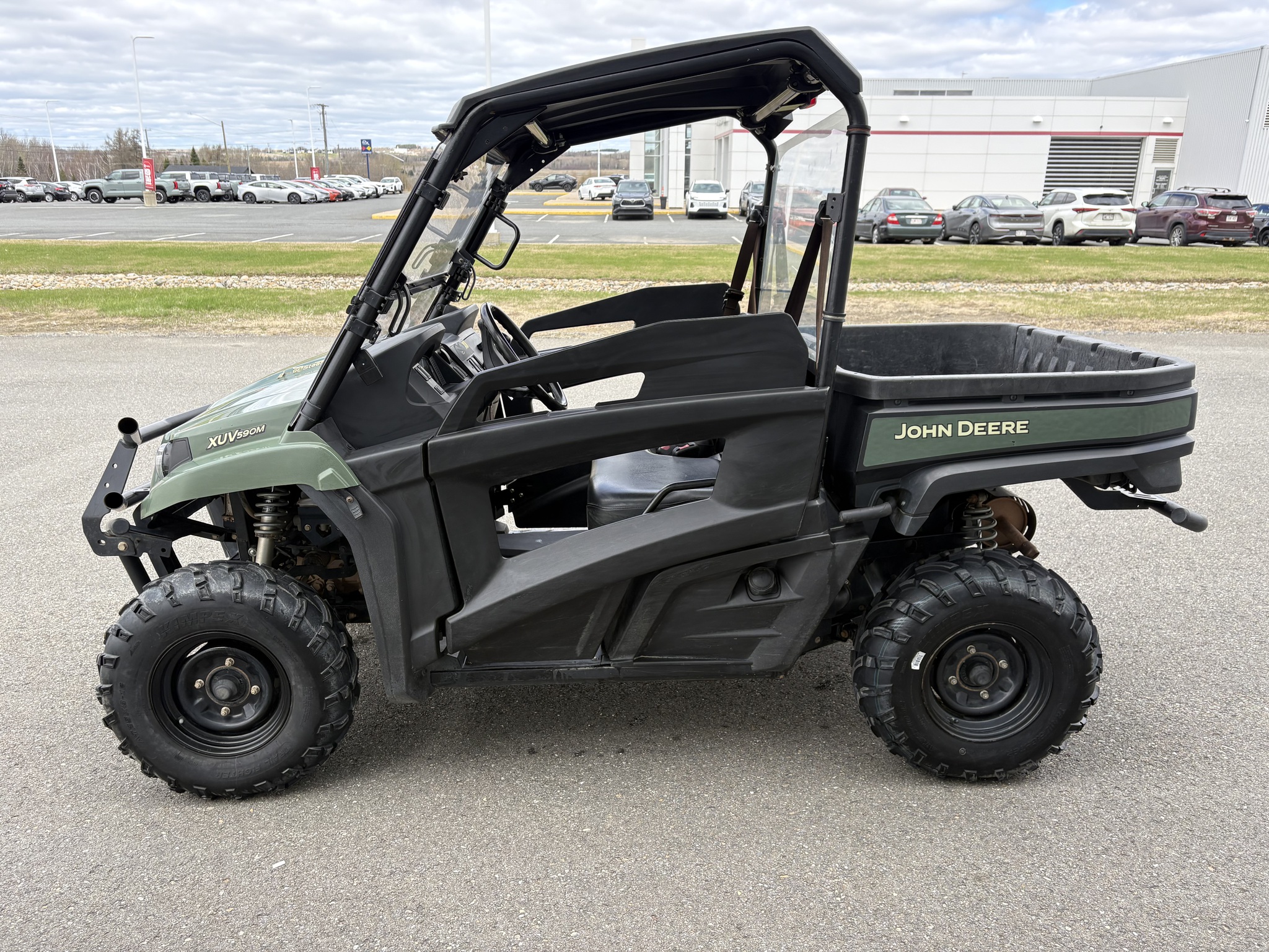 2018 John Deere XUV 590M Image 2