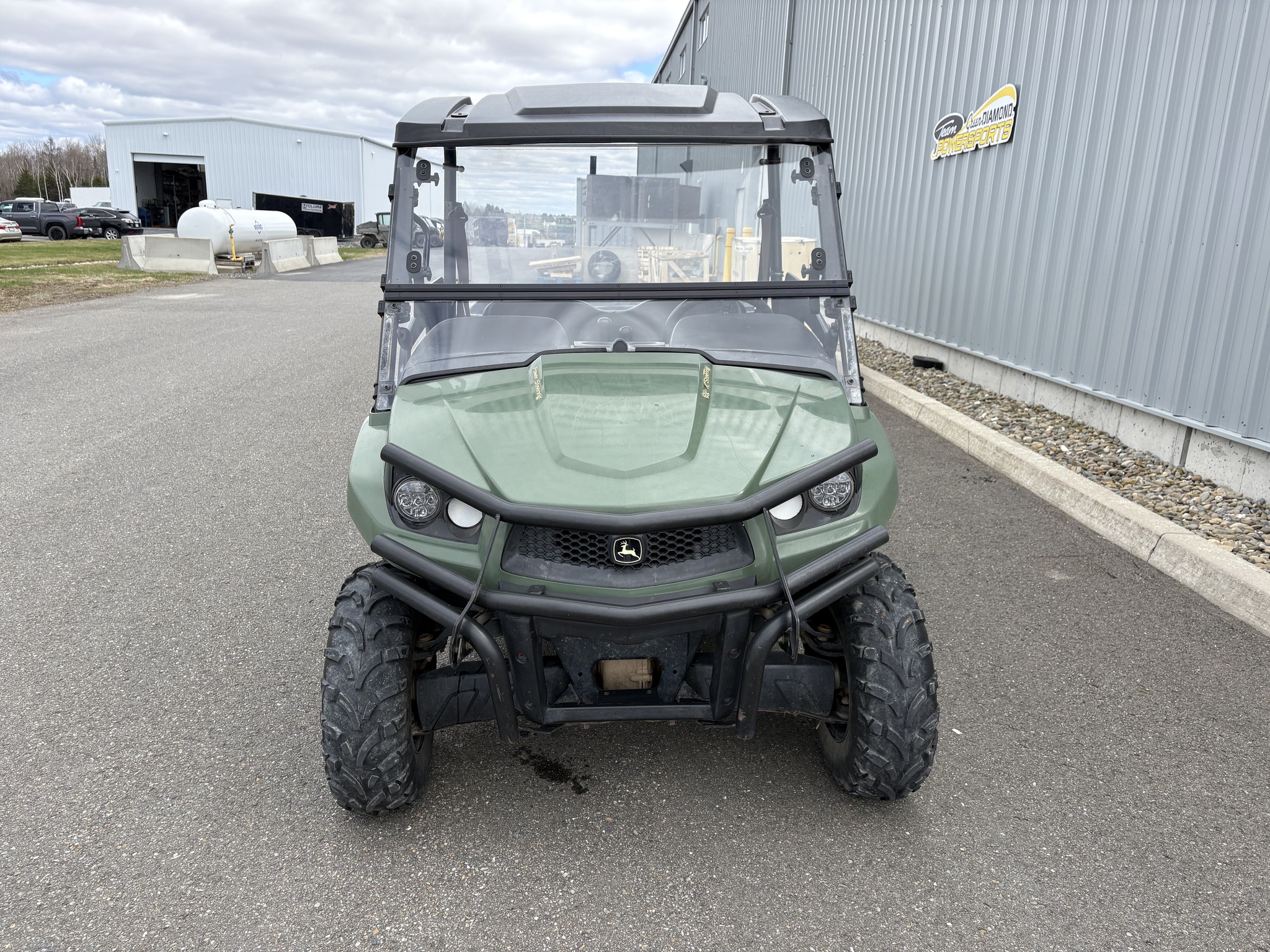 2018 John Deere XUV 590M Image 6