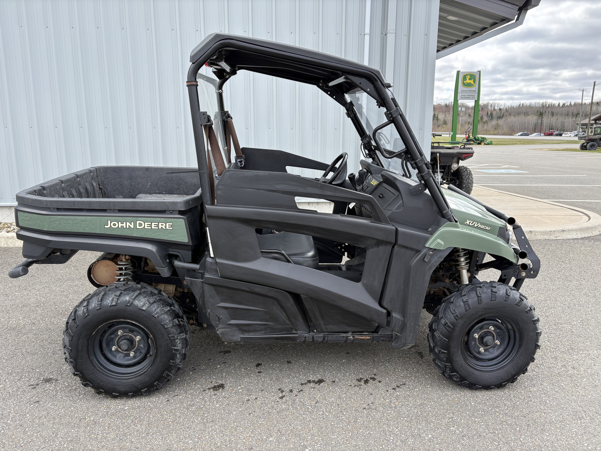 2018 John Deere XUV 590M Image 8