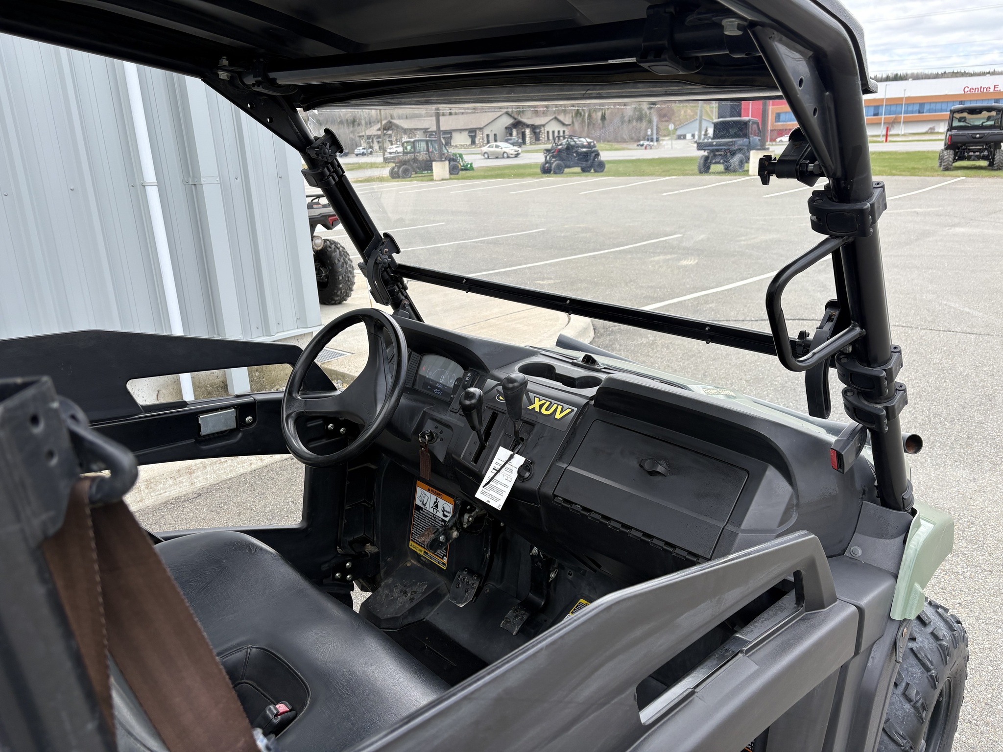 2018 John Deere XUV 590M Image 10
