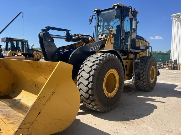 Photo of a 2024 John Deere 644 G
