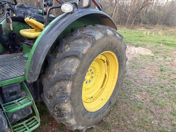 Photo of 2022 John Deere 5090M