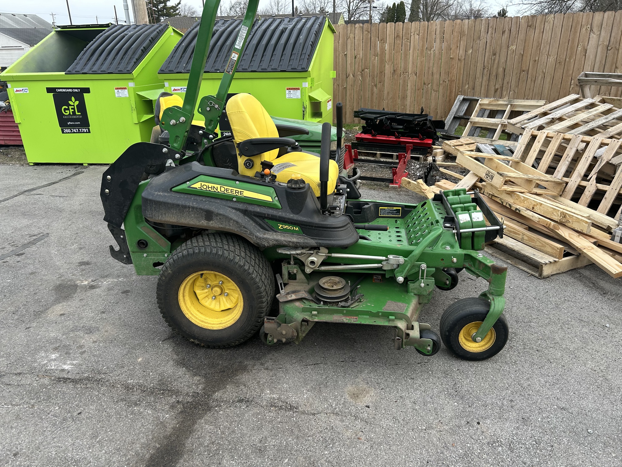 2016 John Deere Z950M Image 3