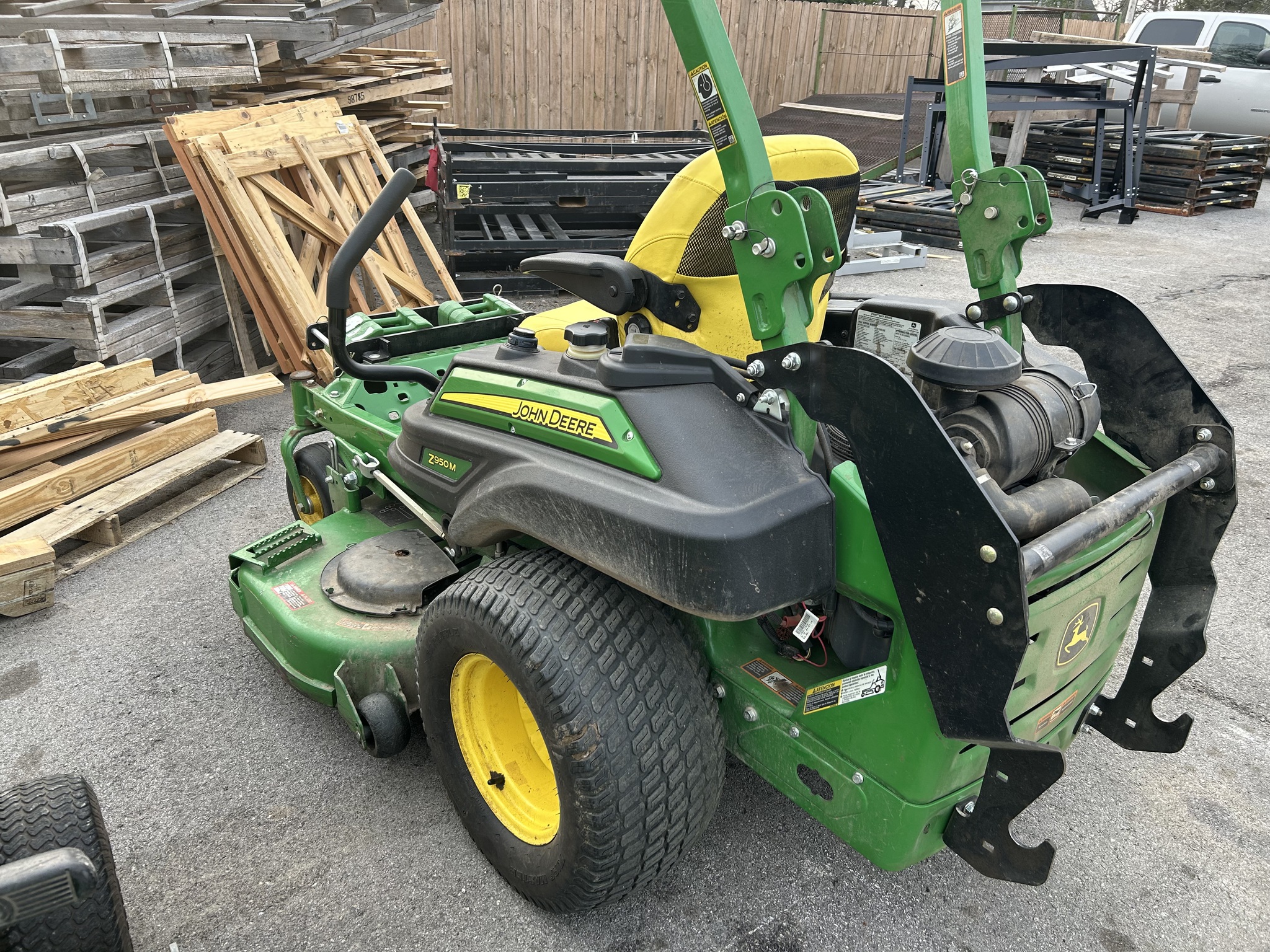 2016 John Deere Z950M Image 4
