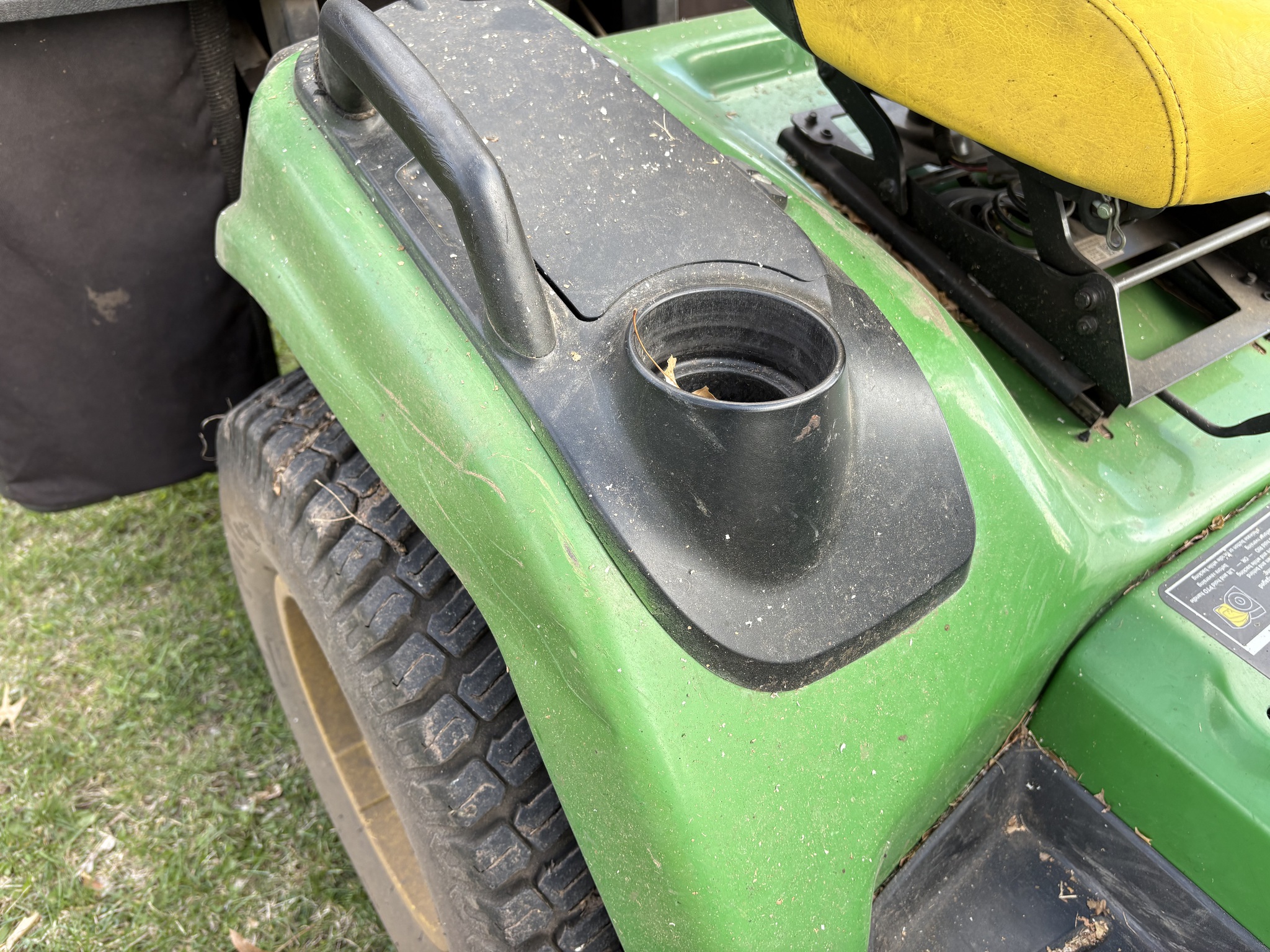 2021 John Deere X750 at Heritage Tractor in Geneseo, IL