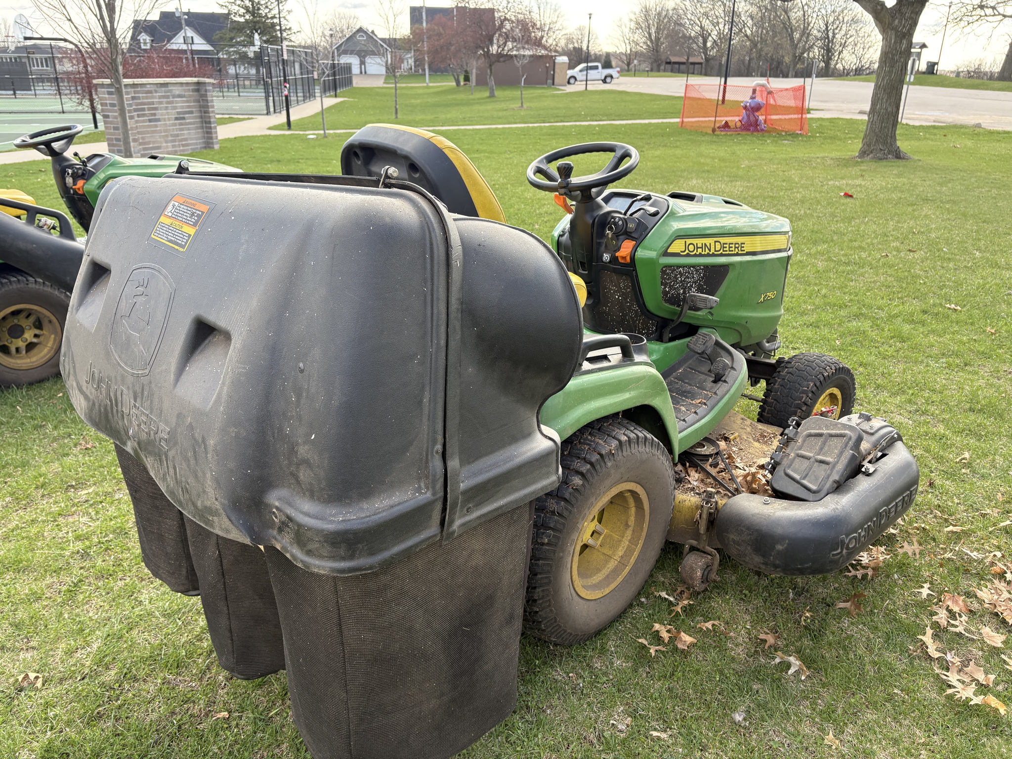  2021 John Deere X750 at Heritage Tractor in Geneseo, IL
