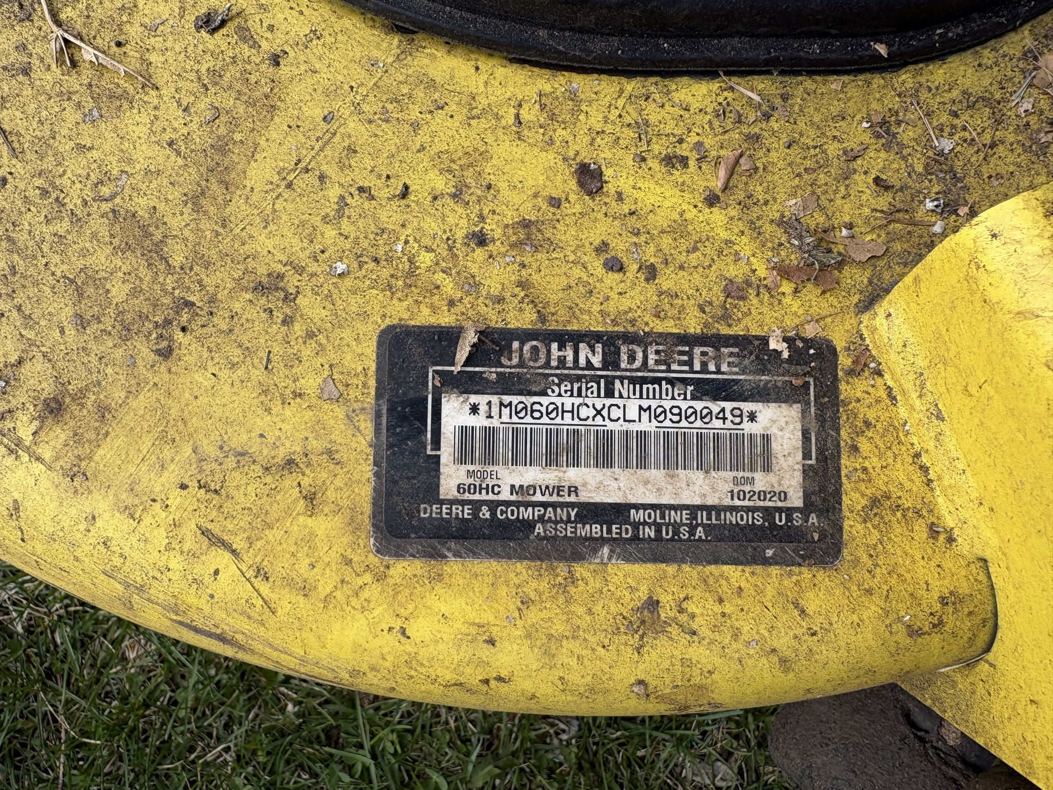  2021 John Deere X750 at Heritage Tractor in Geneseo, IL