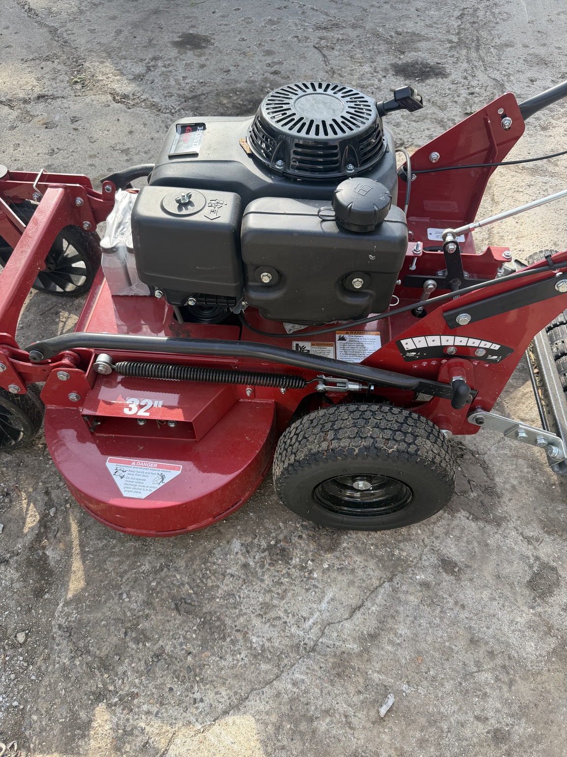 Used 2024 Ferris FW15 Commercial Walk Behind Mowers at Koenig Equipment in Franklin, IN - PhotoXL0