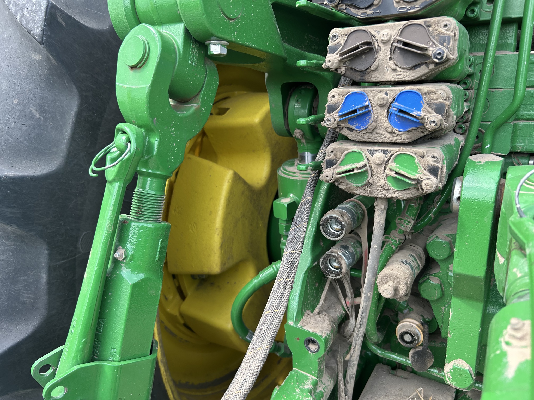  2022 John Deere 8R 370 at Heritage Tractor in Streator, IL