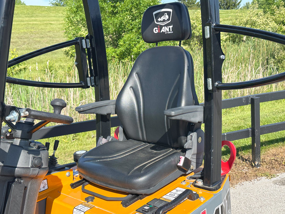 2024 Giant G1200