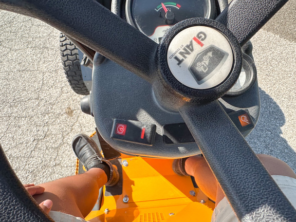 2024 Giant G1200