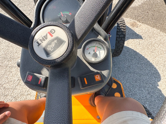 2024 Giant G1200