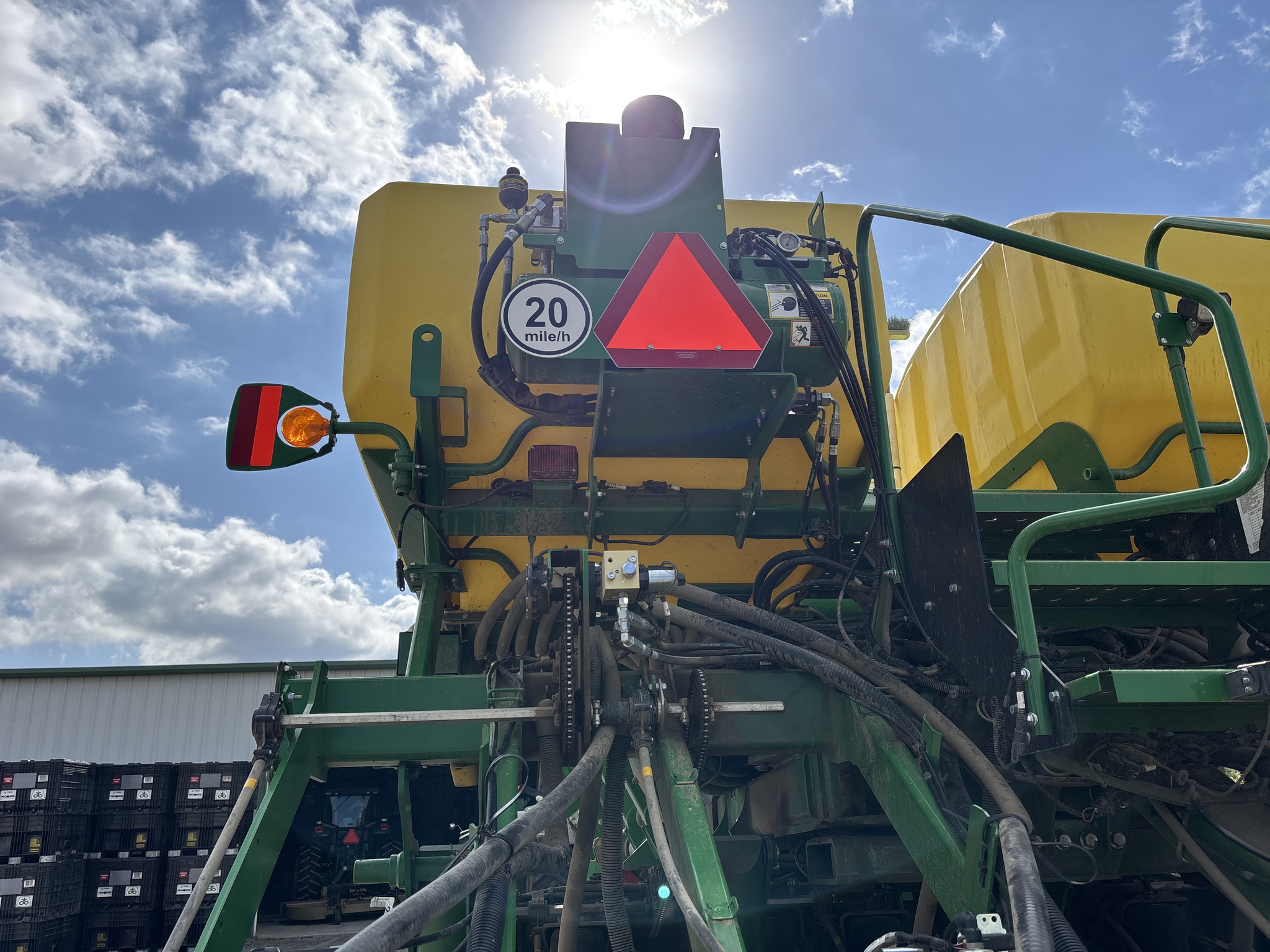 Used 2023 John Deere 1795 Planters: Drawn at Koenig Equipment in Anna, OH - PhotoXL5