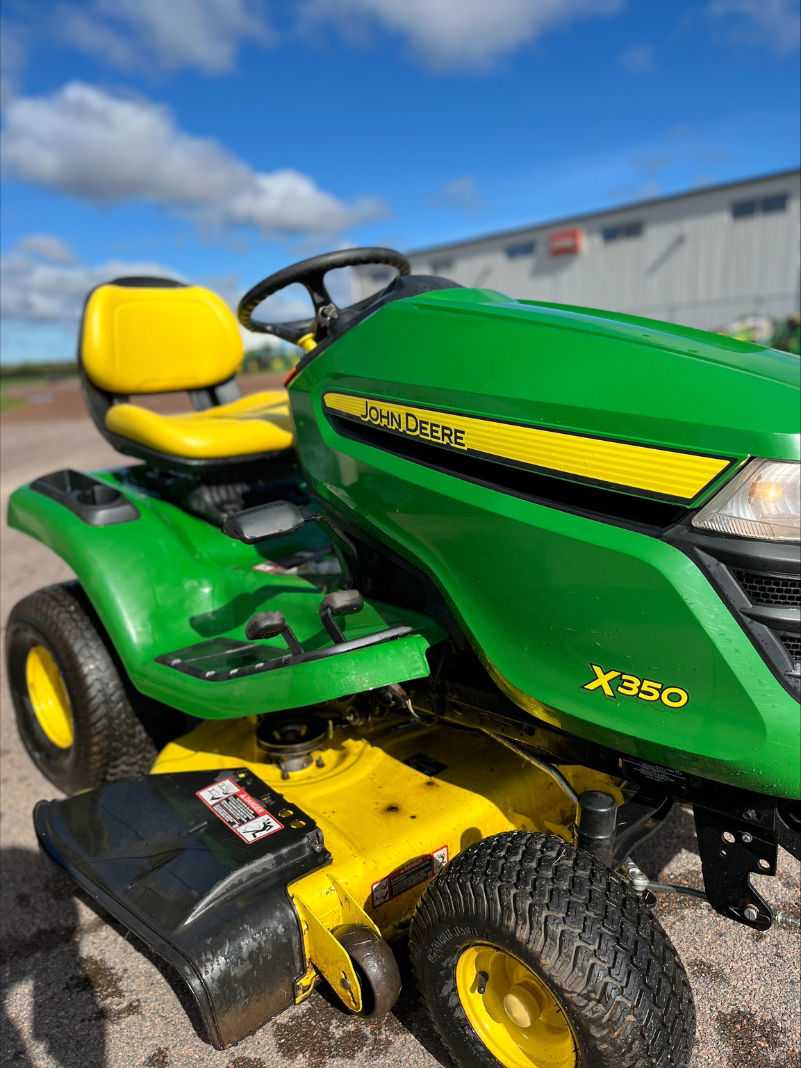 2019 John Deere X350 Image 5