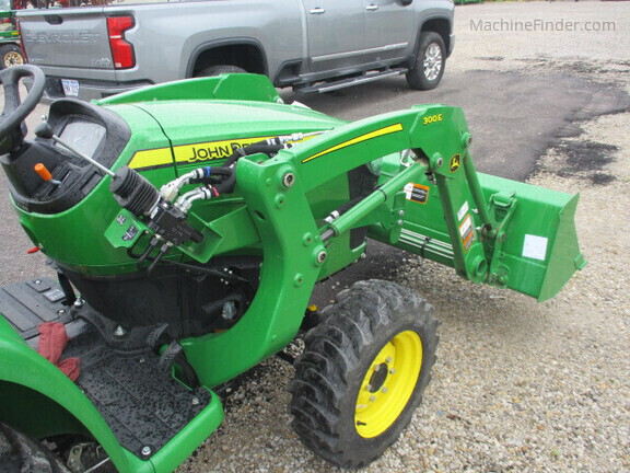 Photo of 2024 John Deere 3038E