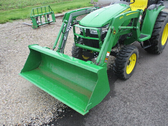 Photo of 2024 John Deere 3038E