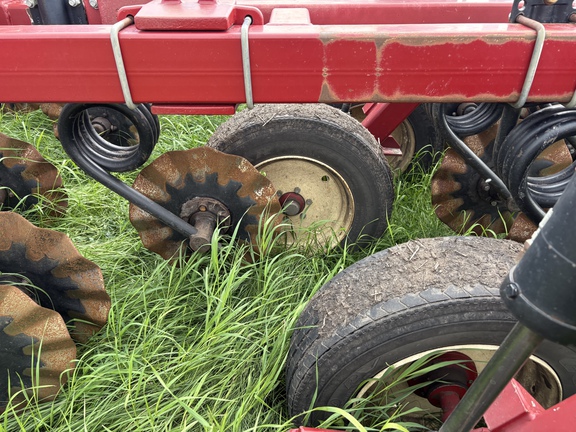 Used 2015 Salford I-2241 Vertical Tillage at Horizon Ag & Turf in Vermilion, AB - Photo31