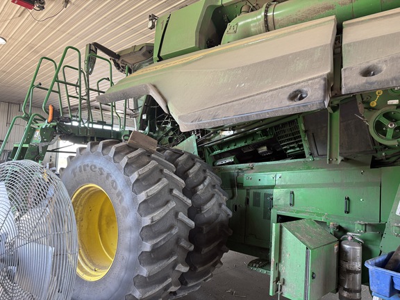 Photo of 2023 John Deere X9 1100