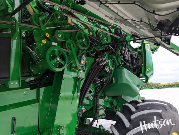 Photo of 2023 John Deere X9 1100