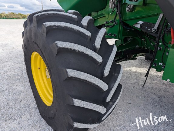 Photo of 2023 John Deere X9 1100