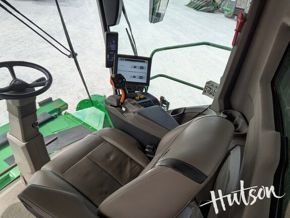 Photo of 2023 John Deere X9 1100