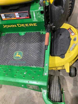 Photo of 2010 John Deere Z425