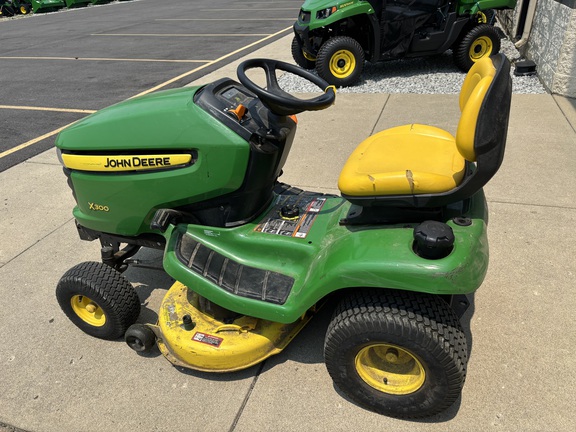 Used 2013 John Deere X300 Lawn & Garden Tractors at Koenig Equipment in Urbana, OH - Photo5