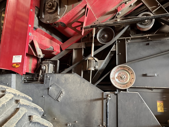 Used 2014 Massey Ferguson 9560 Combines at Horizon Ag & Turf in Vermilion, AB - Photo10