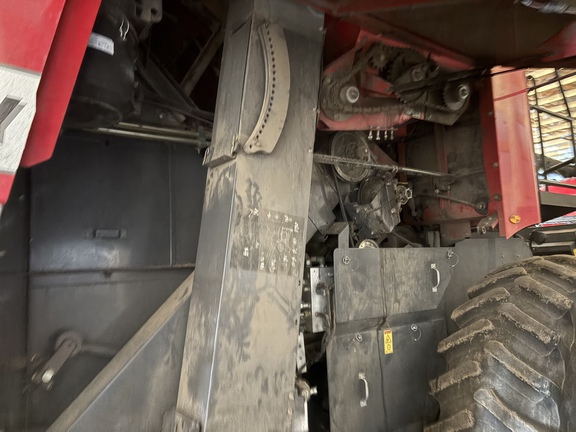 Used 2014 Massey Ferguson 9560 Combines at Horizon Ag & Turf in Vermilion, AB - Photo16
