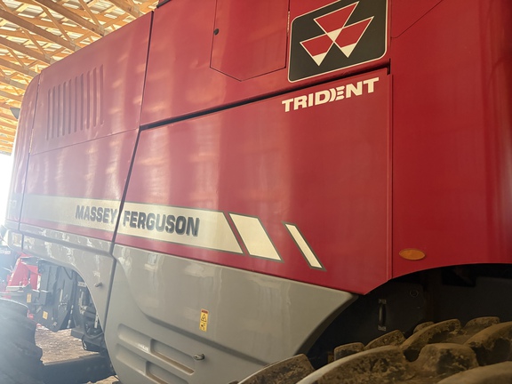 Used 2014 Massey Ferguson 9560 Combines at Horizon Ag & Turf in Vermilion, AB - Photo19