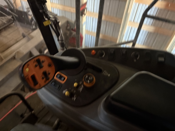 Used 2014 Massey Ferguson 9560 Combines at Horizon Ag & Turf in Vermilion, AB - Photo22
