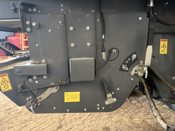 Used 2014 Massey Ferguson 9560 Combines at Horizon Ag & Turf in Vermilion, AB - Photo26