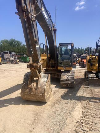 Photo of a 2022 John Deere 210G LC