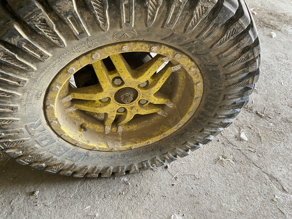 2025 John Deere XUV 845M - Photo9