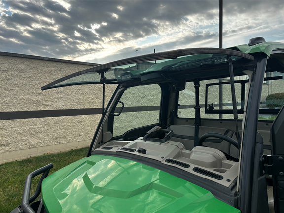 Used 2024 John Deere XUV835R Signature Edition ATVs & Gators at Koenig Equipment in Tipp City, OH - Photo10