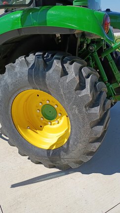 2022 John Deere 3046R - Photo4