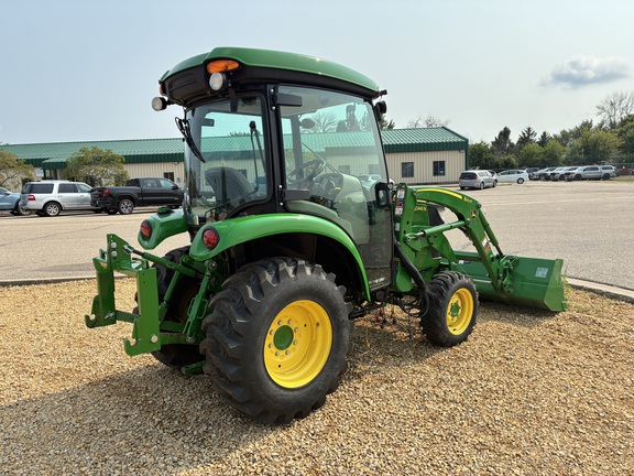 2022 John Deere 3046R - Photo5