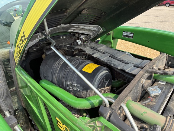 2022 John Deere 3046R - Photo19