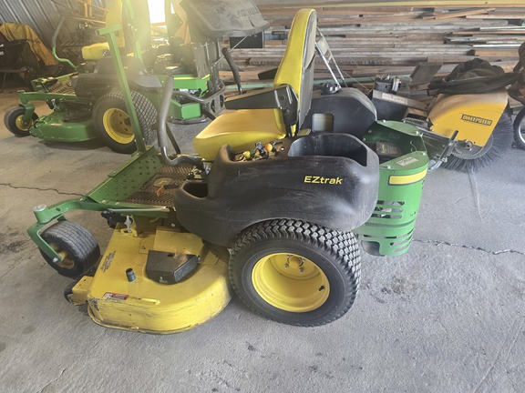  John Deere Z665